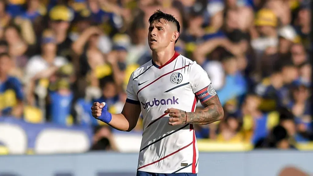 River haría una compleja maniobra para incorporar a Adam Bareiro (Foto: Getty)