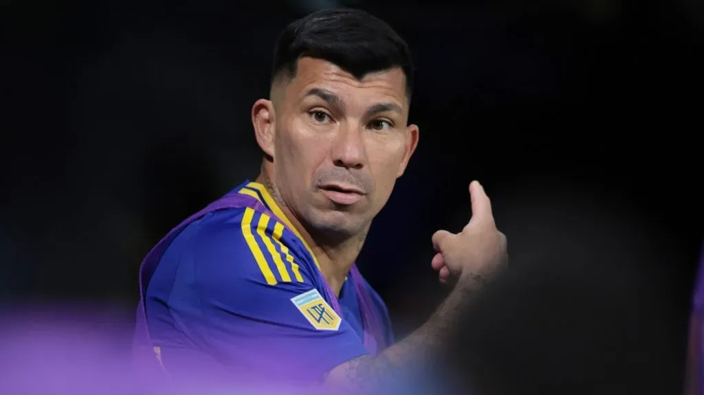 Boca, a punto de confirmar la salida de Medel.