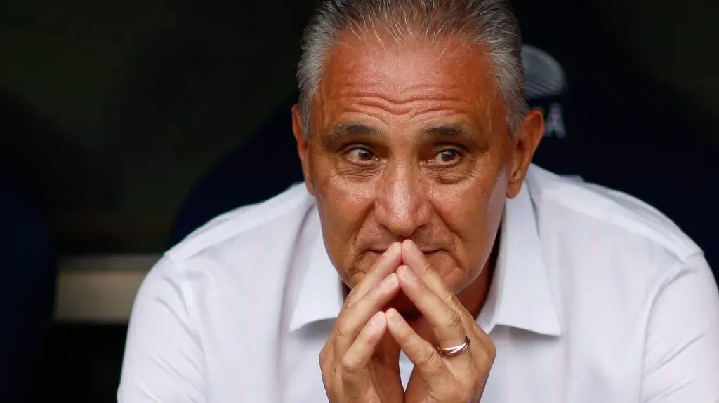 Tite está insatisfeito com dois jogadores do Flamengo. (Photo by Buda Mendes/Getty Images)