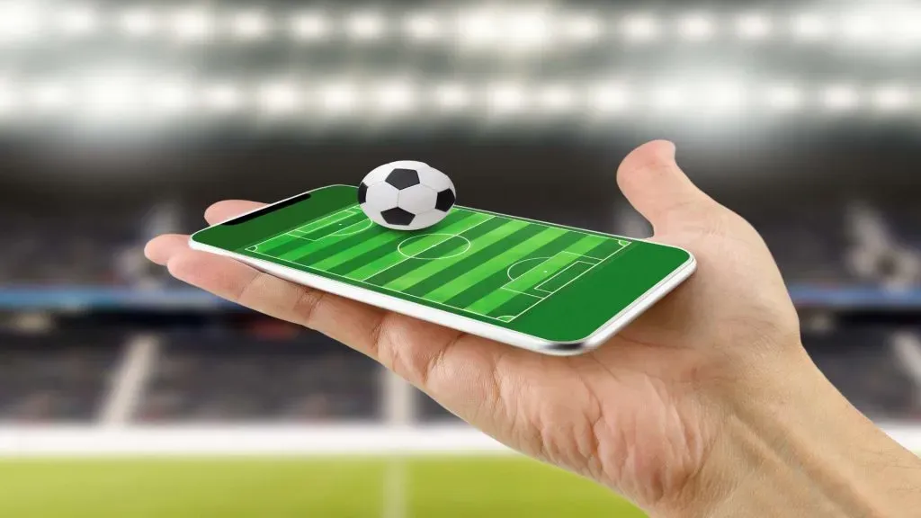 Com o app da Bernacional, você tem apostas em futebol na palma da mão (Crédito: iStock)