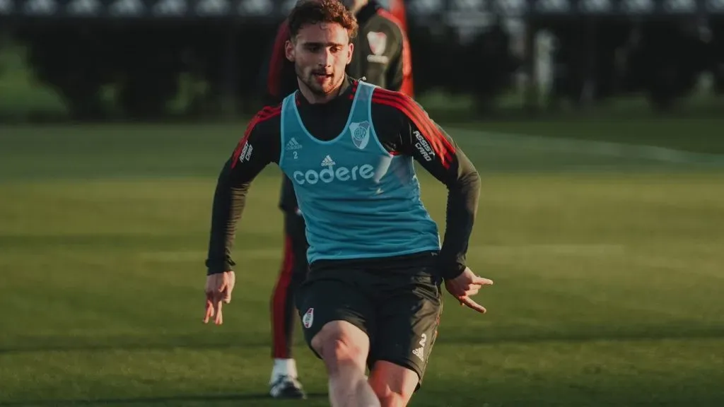 Sebastián Boselli durante un entrenamiento de River. (Prensa River)