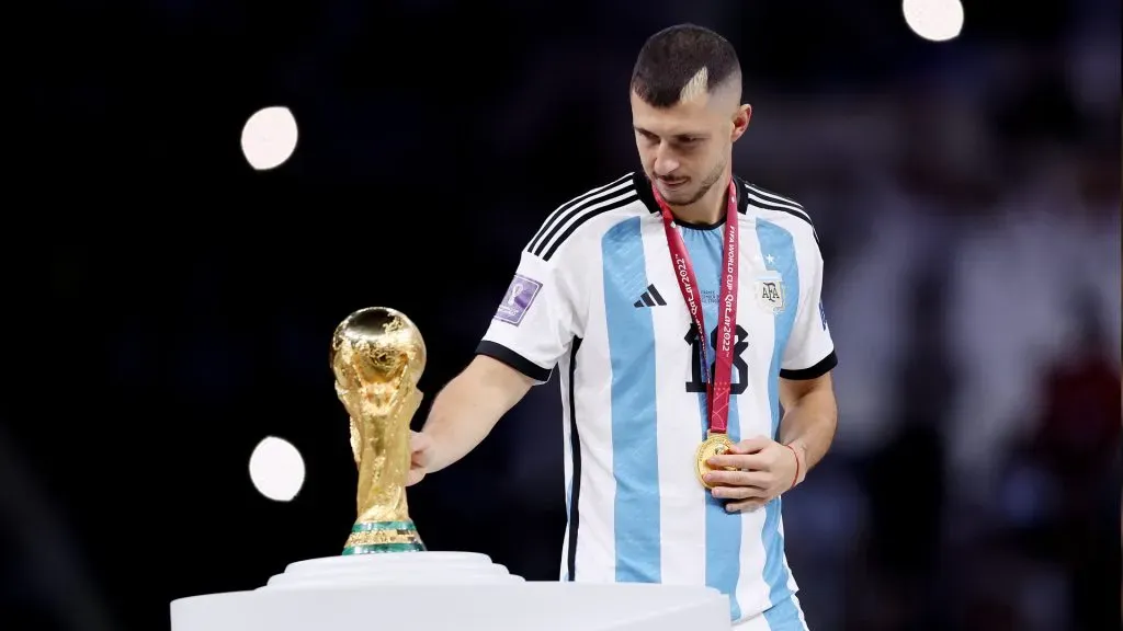 Guido Rodríguez viene de ser campeón con Argentina en Qatar 2022 (Photo by Clive Brunskill/Getty Images)