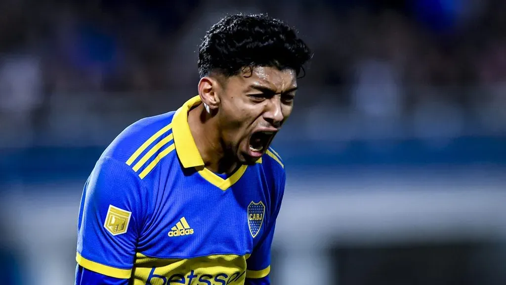 Cristian Medina celebrando un gol en Boca. (Getty Images)