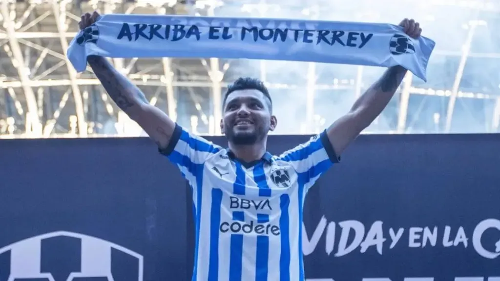 El regreso de ‘Tecatito’ a Rayados no ha resultado como se esperaba.