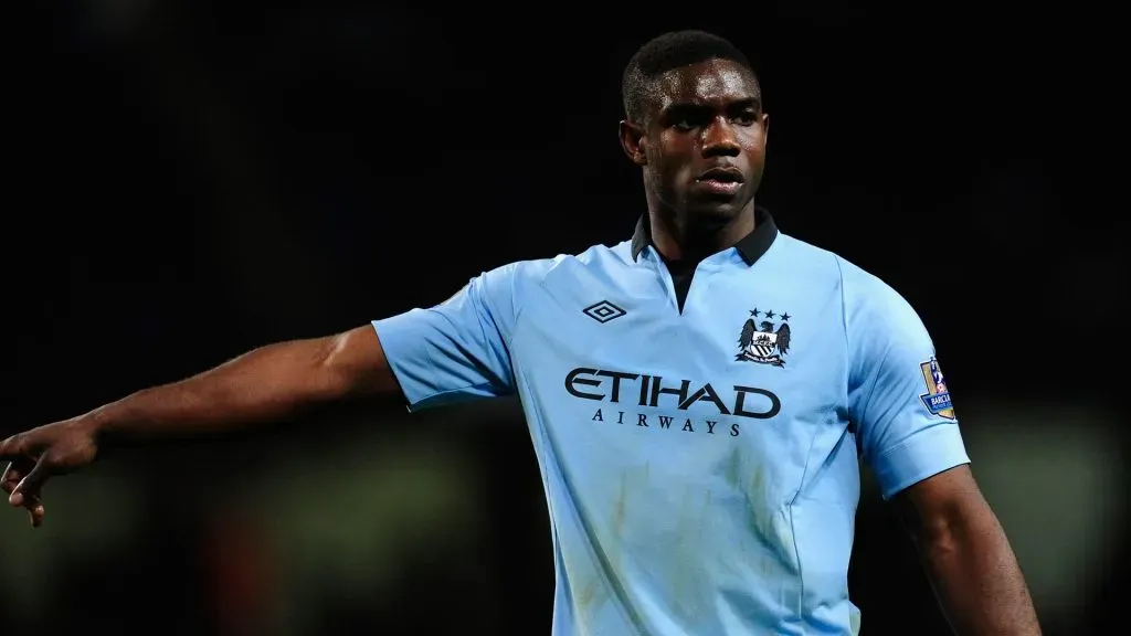 Micah Richards supo ser uno de los defensores más explosivos y portentosos de la Premier, hasta que las lesiones en sus rodillas acortaron su carrera.