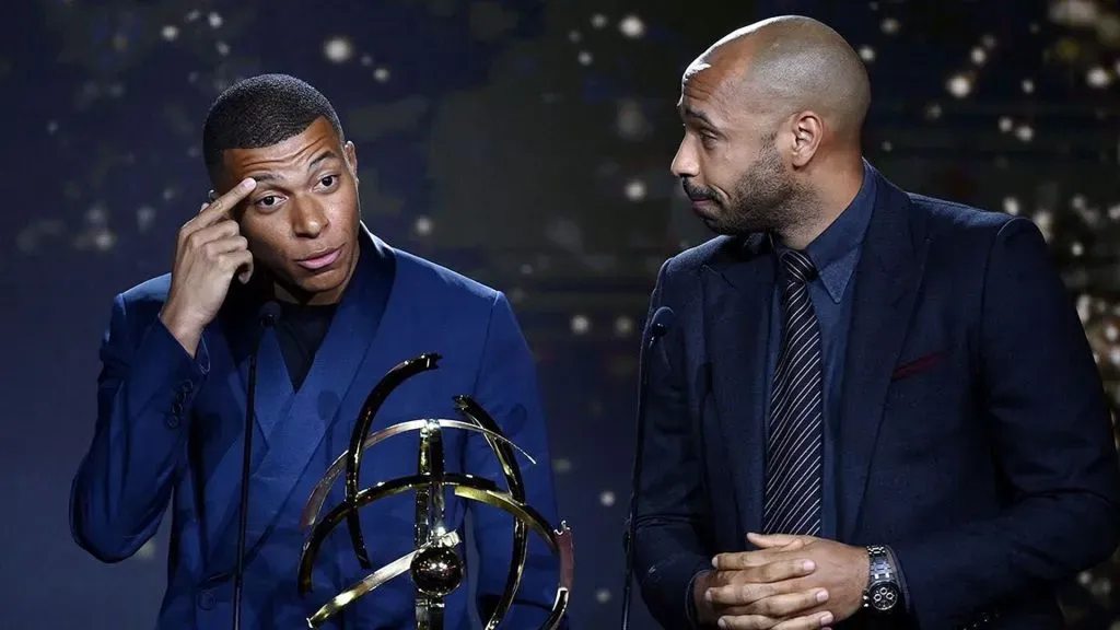 Mbappé y Henry, dos de las máximas estrellas futbolísticas que Francia dio en los últimos años.