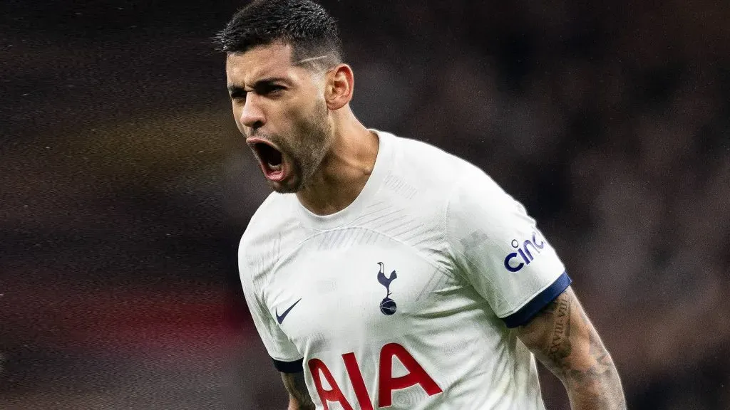 Cristian Cuti Romero con el Tottenham