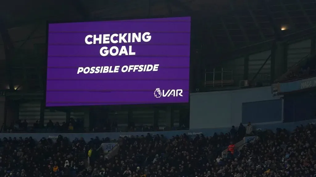 La tecnología del VAR ha generado varias polémicas en el fútbol inglés.