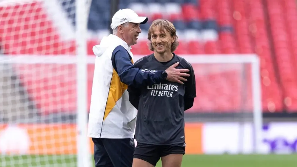 Pese a todo, Ancelotti y Modric gozan de una buena relación (IMAGO / NurPhoto).
