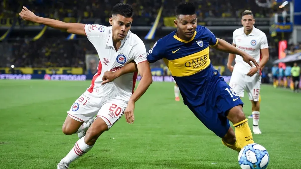 Fausto Vera, enfrentando a Boca en noviembre de 2019 (Getty Images).