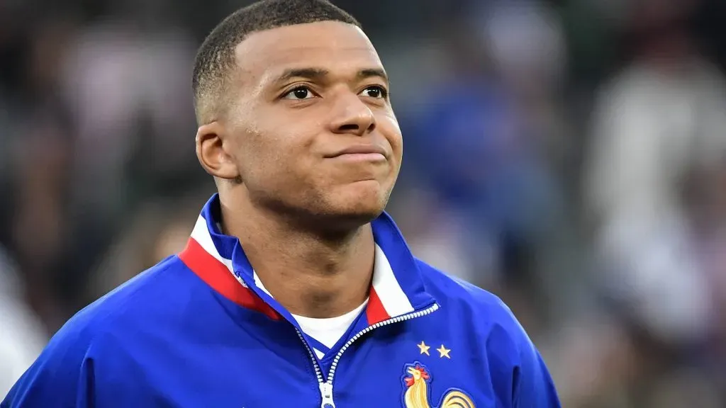Un virus afecta a Francia y a Mbappé antes de la Eurocopa