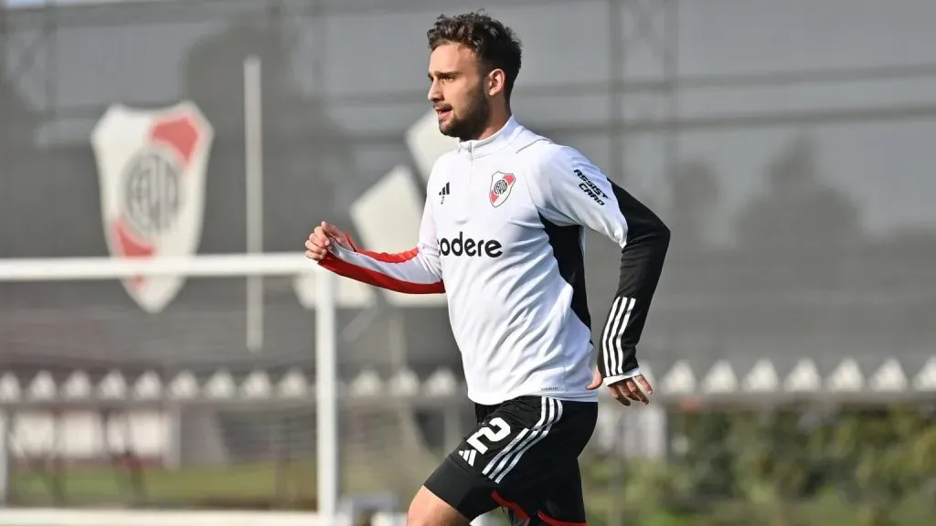 Sebastián Boselli entrenándose en River.