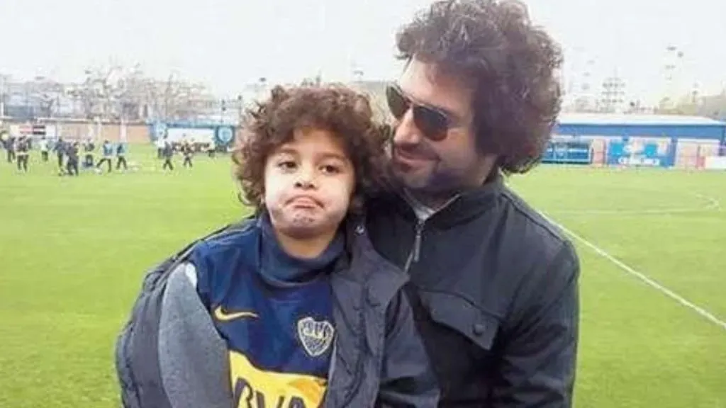 Hace unos años, Iván y su hijo Benito, dos fanáticos de Boca.