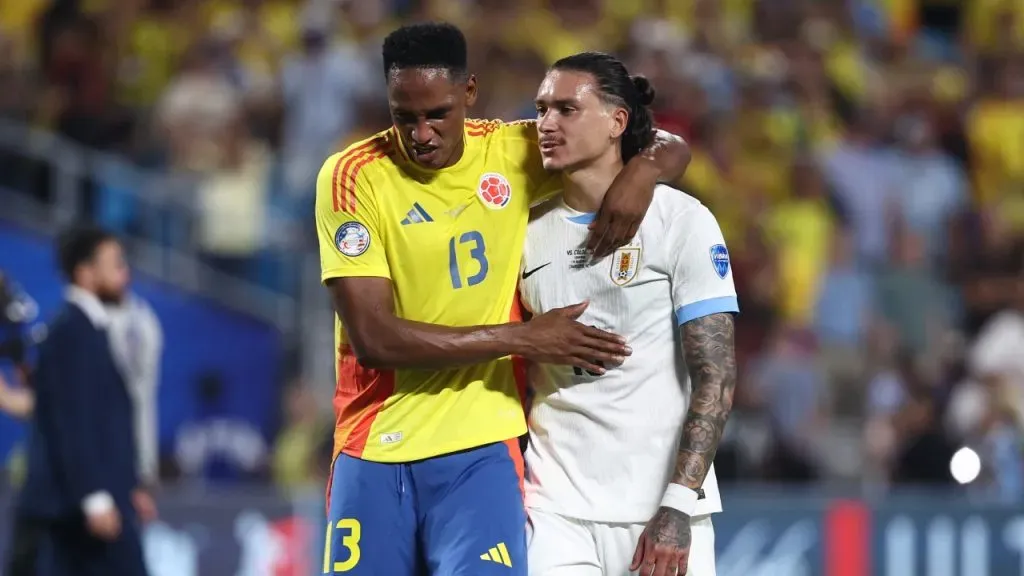 Yerry Mina, junto a Darwin Núñez en el partido Colombia-Uruguay (Jared C. Tilton/Getty Images).