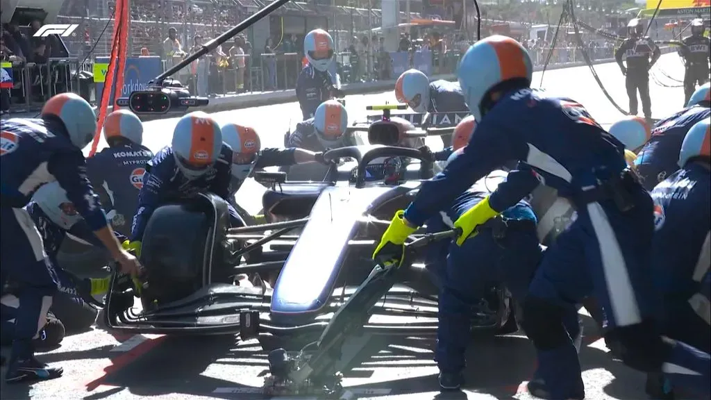 Franco Colapinto entró a boxes en la vuelta 11.