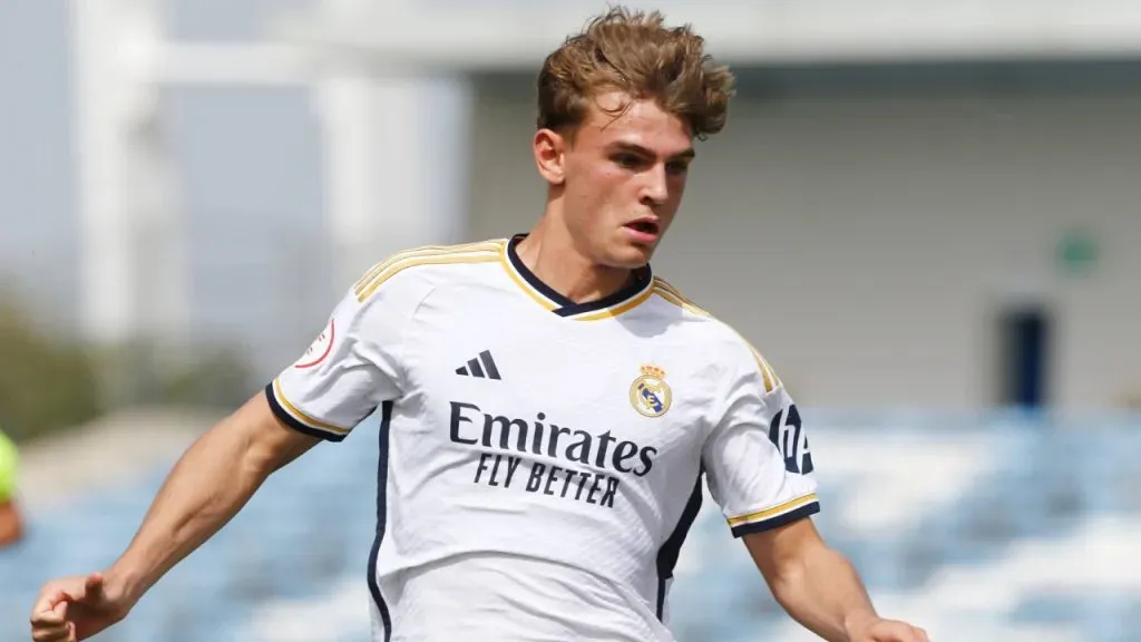 Nico Paz, jugando para el Real Madrid Castilla (IMAGO / AFLOSPORT).