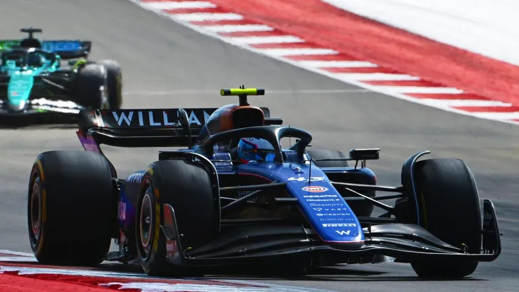 Franco Colapinto por delante de Fernando Alonso en el GP de Estados Unidos de la Fórmula 1