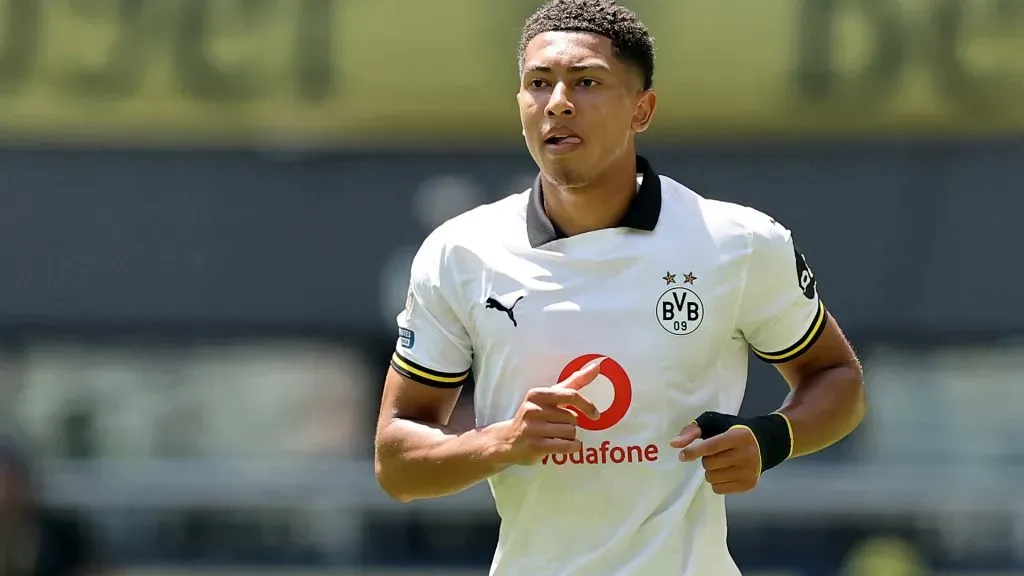 Jobe Bellingham estiró diferencias para el Dortmund