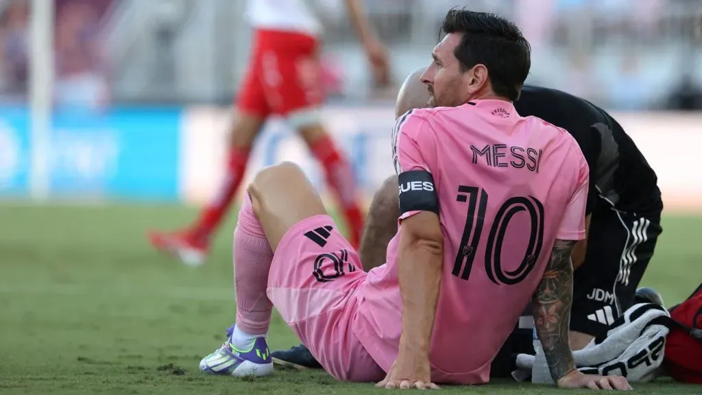 Lionel Messi salió lesionado en Inter Miami ante Necaxa.