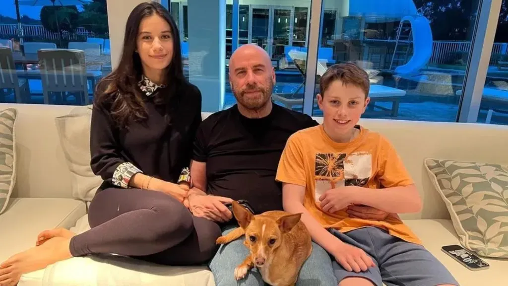 John Travolta e os filhos – Foto: Instagram @johntravolta