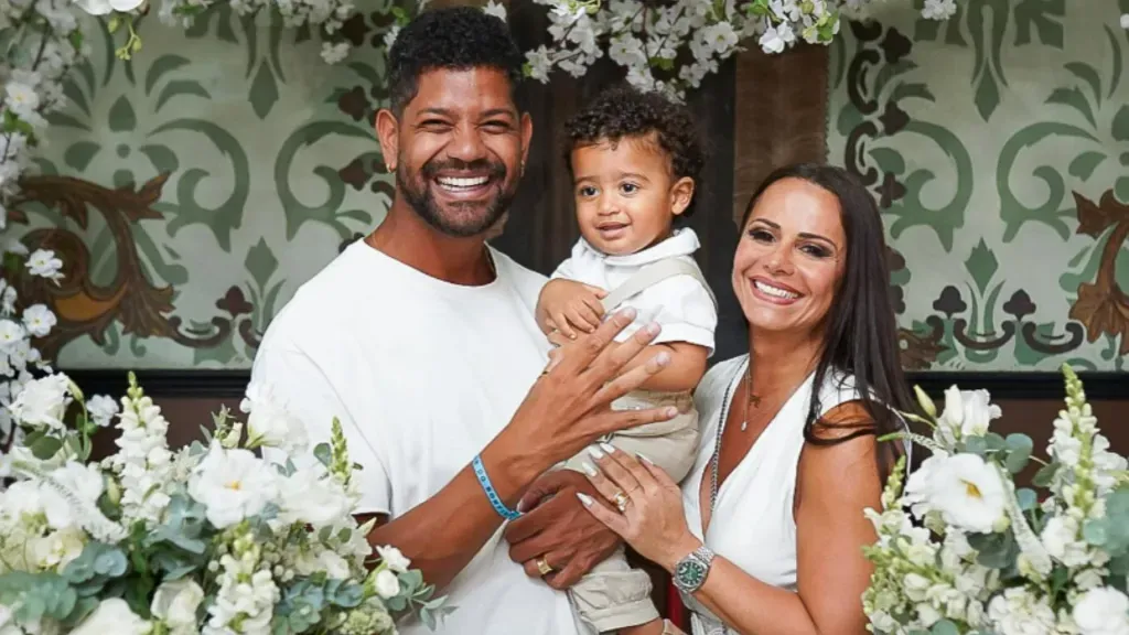 Viviane Araujo batiza primeiro filho. Reprodução/Instagram/Cris Monteiro