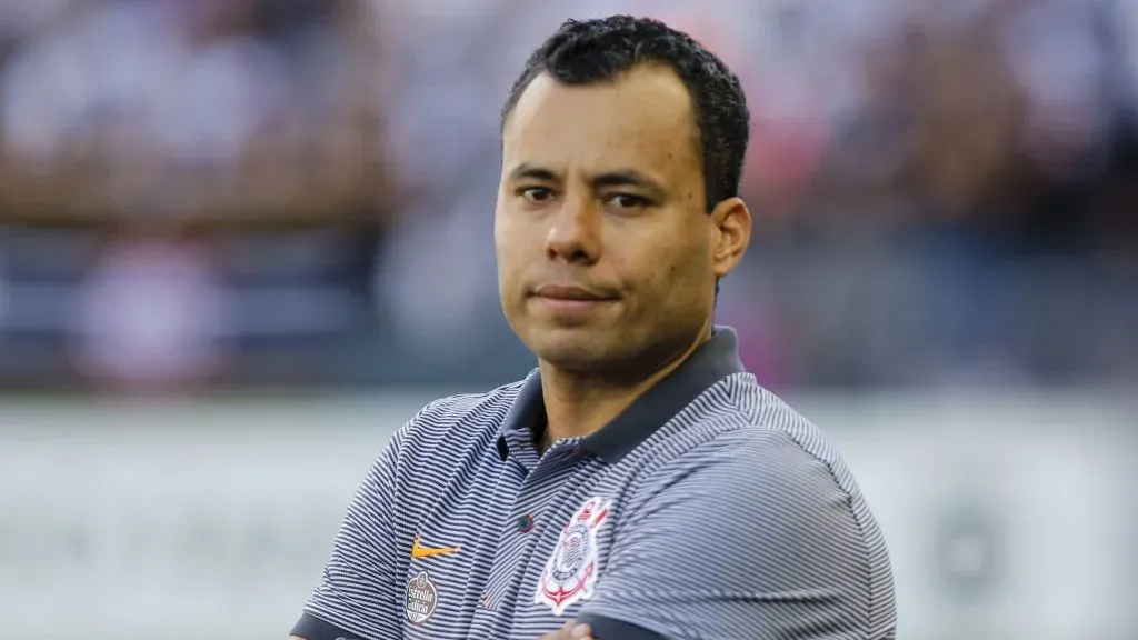 Foto: Daniel Vorley/AGIF – Jair Ventura é o treinador do Atlético-GO