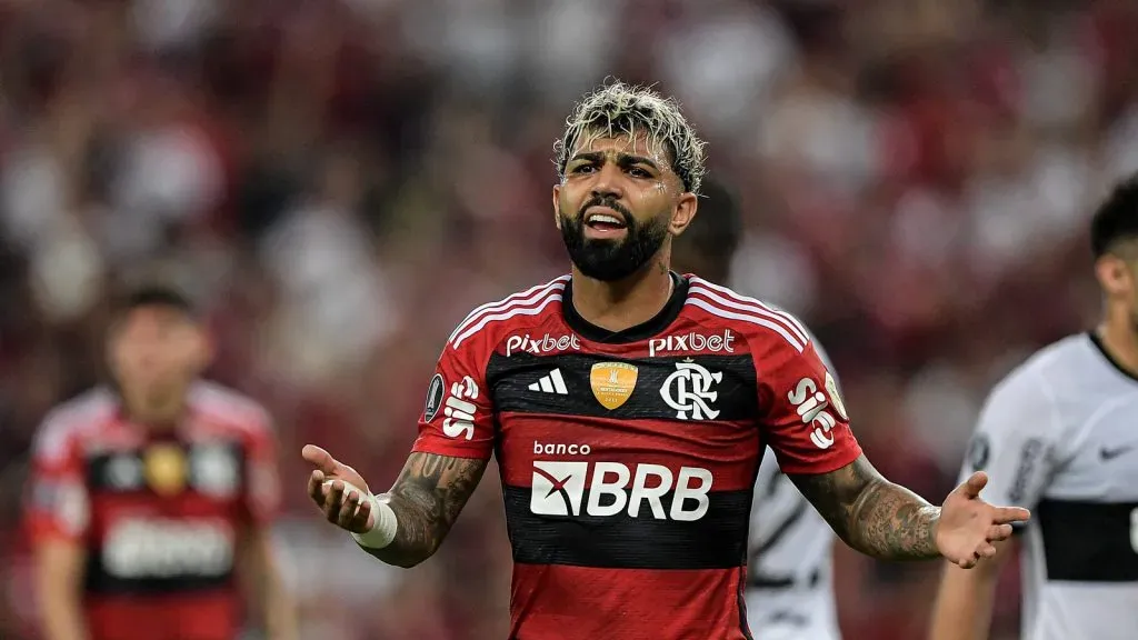 Gabigol, em ação pelo Flamengo – Foto: Thiago Ribeiro/AGIF