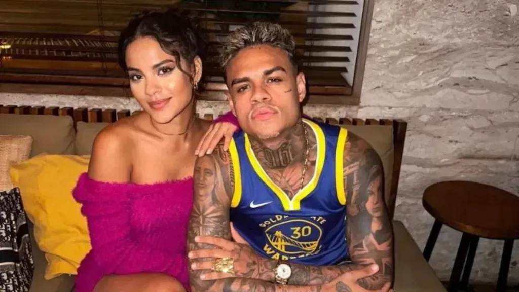 Bella Campos (à esquerda) e MC Cabelinho (à direita) durante o namoro. Reprodução/Instagram