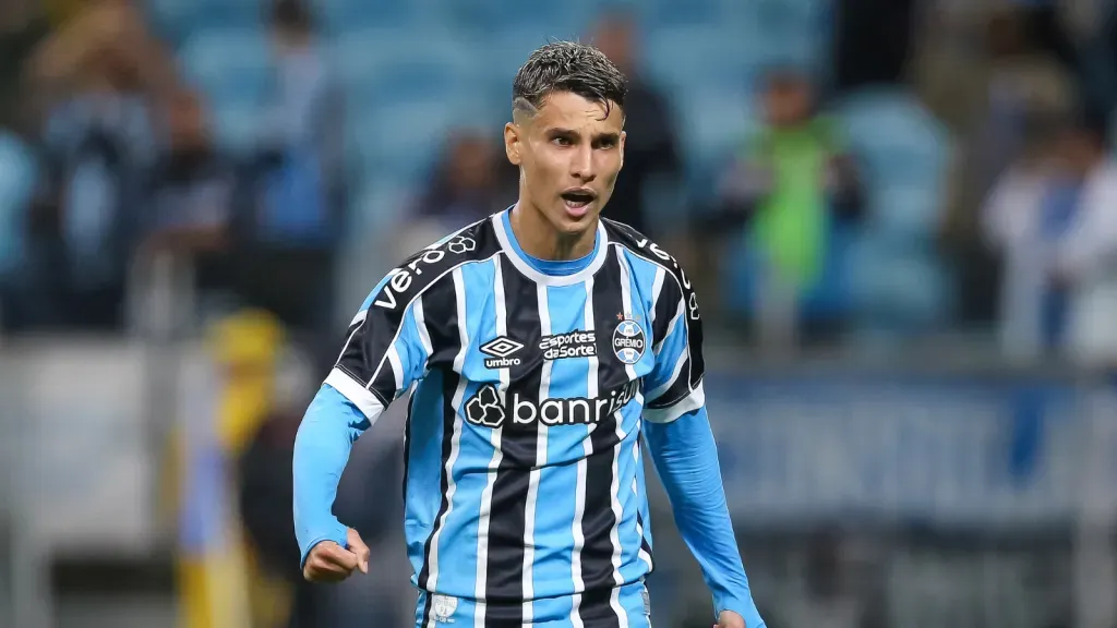 Ferreirinha, jogador do Grêmio, quer jogar no São Paulo – Foto: Pedro H. Tesch/AGIF