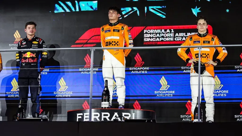 Verstappen, Norris e Piastri fomando o pódio no GP de Singapura (2024)