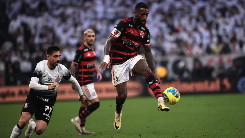 Neto apostou no Corinthians, mas deu Flamengo - Foto: Ettore Chiereguini/AGIF