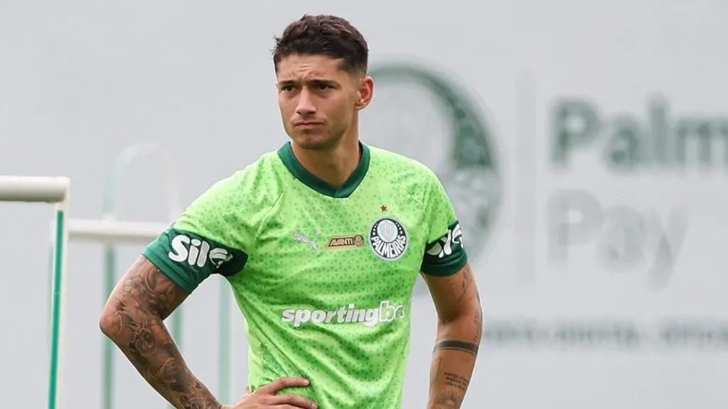 Emiliano Martínez durante treino no Palmeiras. Foto: Fabio Menotti/Palmeiras