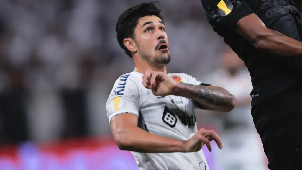 João Basso em Corinthians x SAntos - Foto: Ettore Chiereguini/AGIF