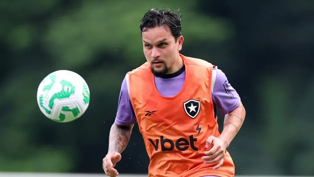 Artur deve ser titular pela Supercopa Rei. Foto: Vitor Silva/Botafogo