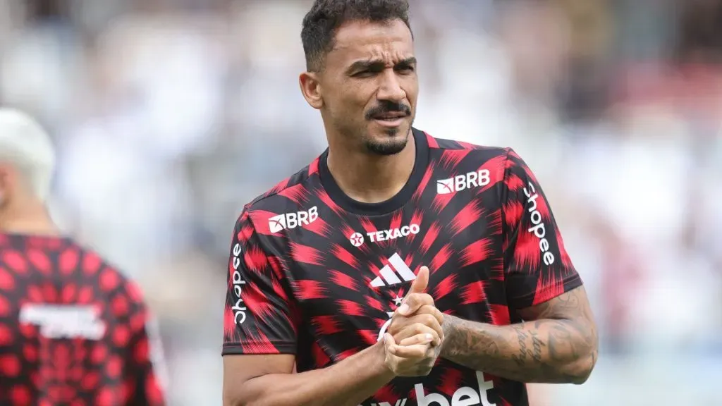 Danilo, em jogo do Flamengo