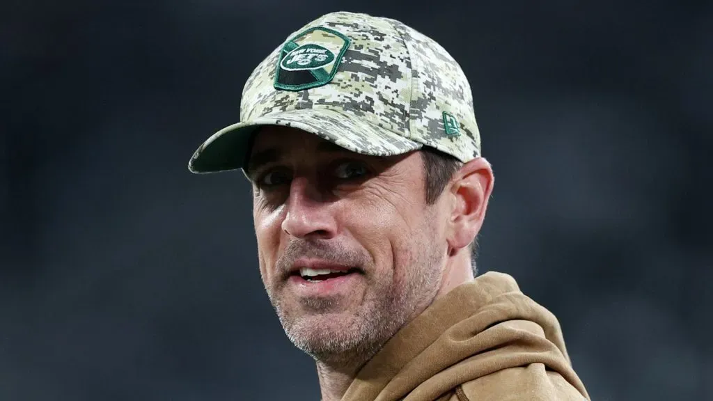 Aaron Rodgers aims to return next month from injury (Getty Images)