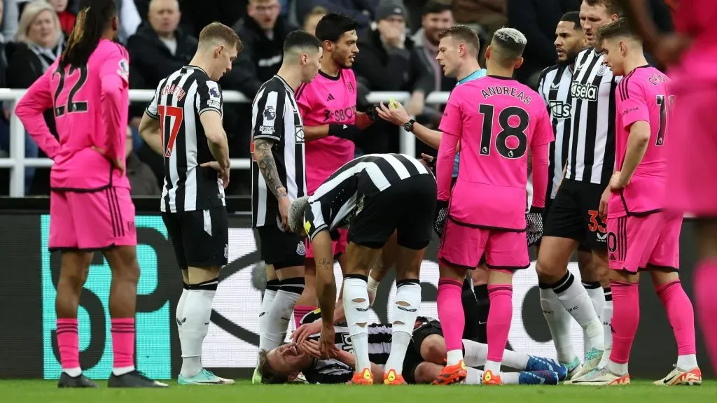 Raul Jimenez saw a red card after hitting Sean Longstaff of Newcastle (Getty Images)