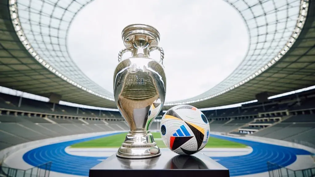 Adidas UEFA Euro 2024 Competition Soccer Ball
