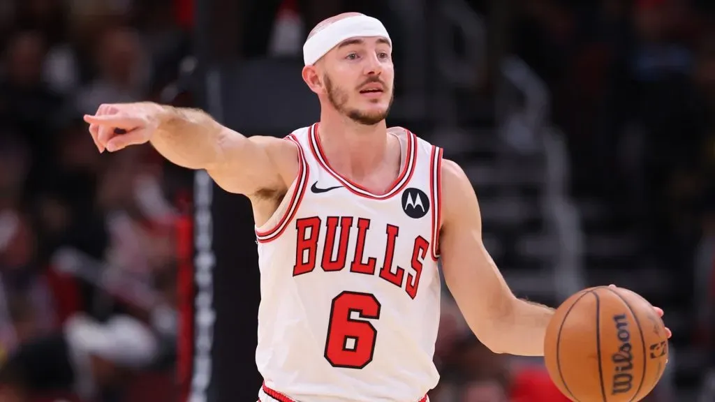 Alex Caruso in action with the Chicago Bulls