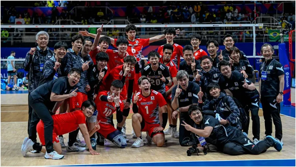 Japanese team after victory against Argentina – IMAGO / Fotoarena