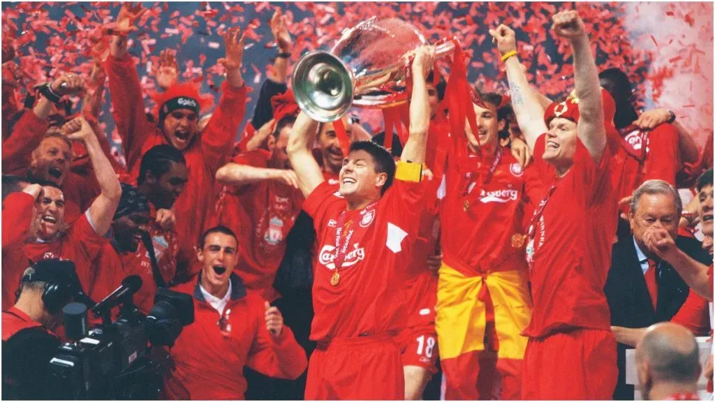 Liverpool players celebrate their after winning the 2004-2005 UEFA Champions League  – IMAGO / AFLOSPORT