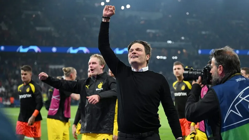 Edin Terzic, Head Coach of Borussia Dortmund, celebrates victory in front of fans of Borussia Dortmund after defeating Paris Saint-Germain during the UEFA Champions League semi-final second leg match between Paris Saint-Germain and Borussia Dortmund at Parc des Princes on May 07, 2024 in Paris, France.