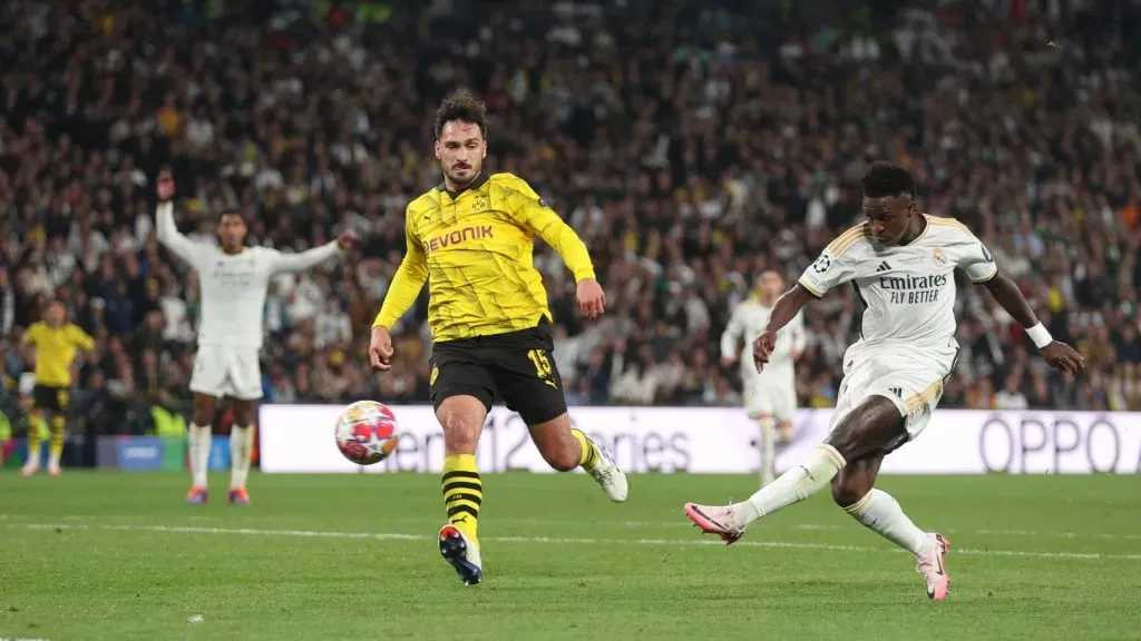 Vinicius Junior of Real Madrid scores his team’s second goal during the UEFA Champions League 2023/24 Final match between Borussia Dortmund and Real Madrid CF at Wembley Stadium on June 01, 2024 in London, England.