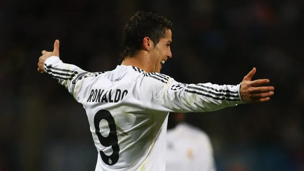 Cristiano Ronaldo of Real celebrates his second and Real Madrid’s third goal during the Marseille and Real Madrid UEFA Champions League Group C match at the Stade Velodrome on December 8, 2009 in Marseille, France.