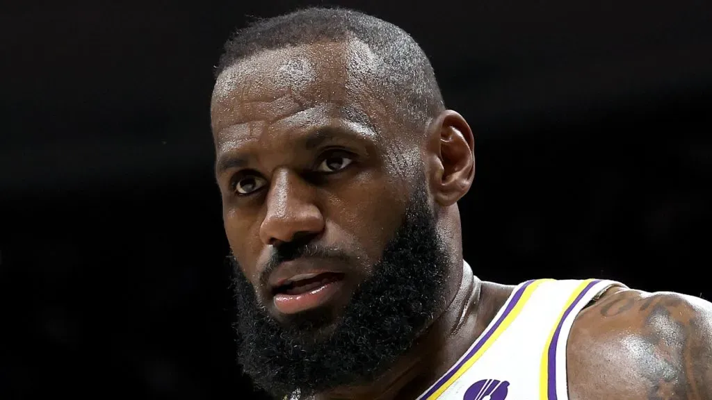 LeBron James and the Lakers are looking for new head coach (Getty Images)