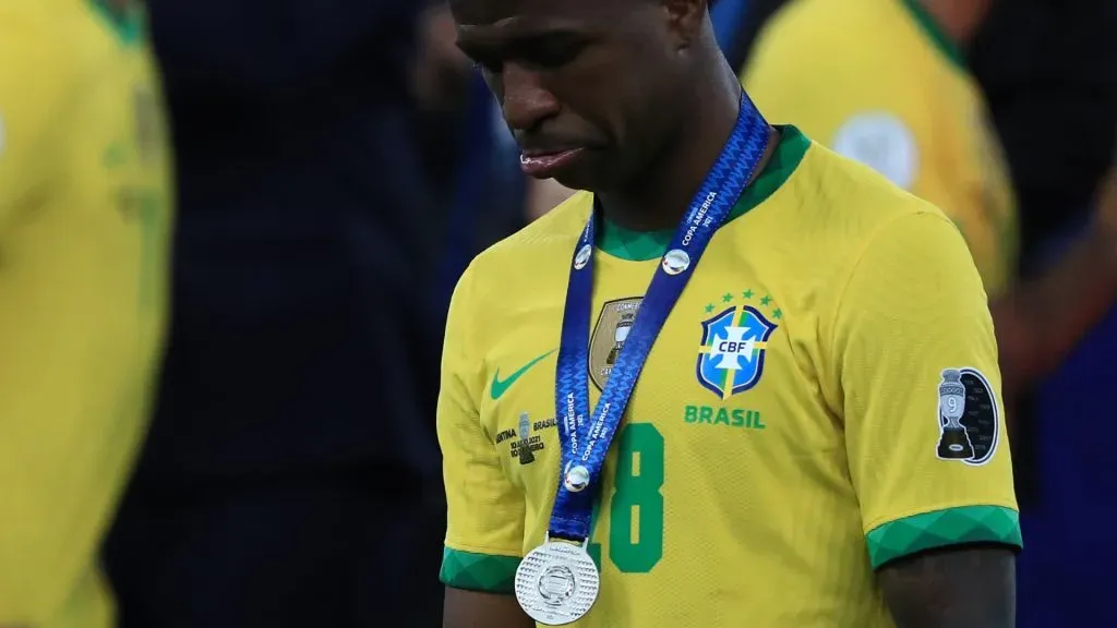 Vinicius Junior of Brazil reacts with his second place medal during the final of Copa America Brazil 2021 between Brazil and Argentina at Maracana Stadium on July 10, 2021 in Rio de Janeiro, Brazil. Photo by Buda Mendes/Getty Images