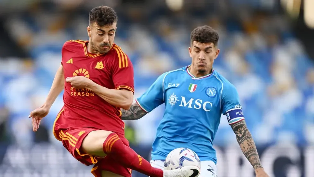Stephan El Shaarawy of AS Roma battles for possession with Giovanni Di Lorenzo of SSC Napoli during the Serie A TIM match between SSC Napoli and AS Roma – Serie A TIM at Stadio Diego Armando Maradona on April 28, 2024 in Naples, Italy.