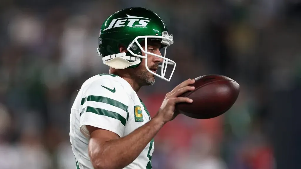 Quarterback Aaron Rodgers #8 of the New York Jets warms up before the NFL game against the Buffalo Bills at MetLife Stadium on September 11, 2023 in East Rutherford, New Jersey.