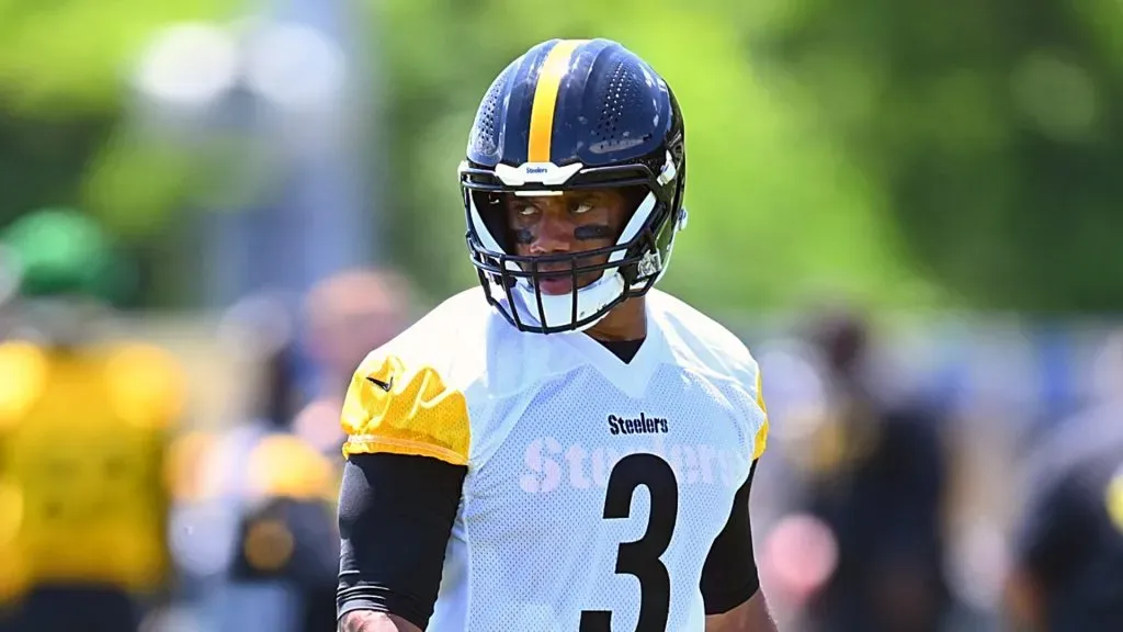 Russell Wilson during the OTAs of the Pittsburgh Steelers