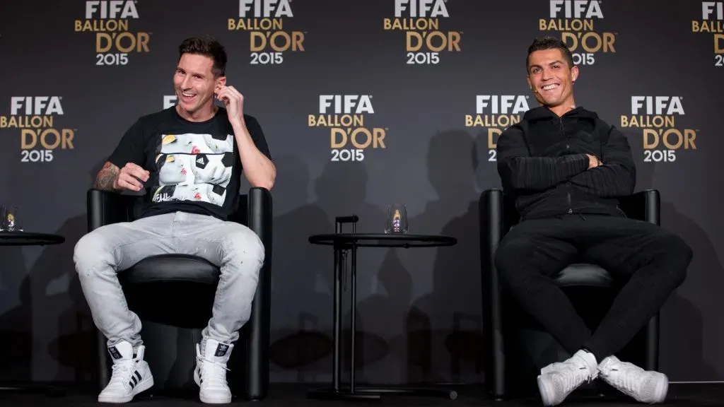 FIFA Ballon d’Or nominees Lionel Messi of Argentina and FC Barcelona (L) and Cristiano Ronaldo of Portugal and Real Madrid (R) attend a press conference prior to the FIFA Ballon d’Or Gala 2015 at the Kongresshaus on January 11, 2016 in Zurich, Switzerland. (Photo by Philipp Schmidli/Getty Images)